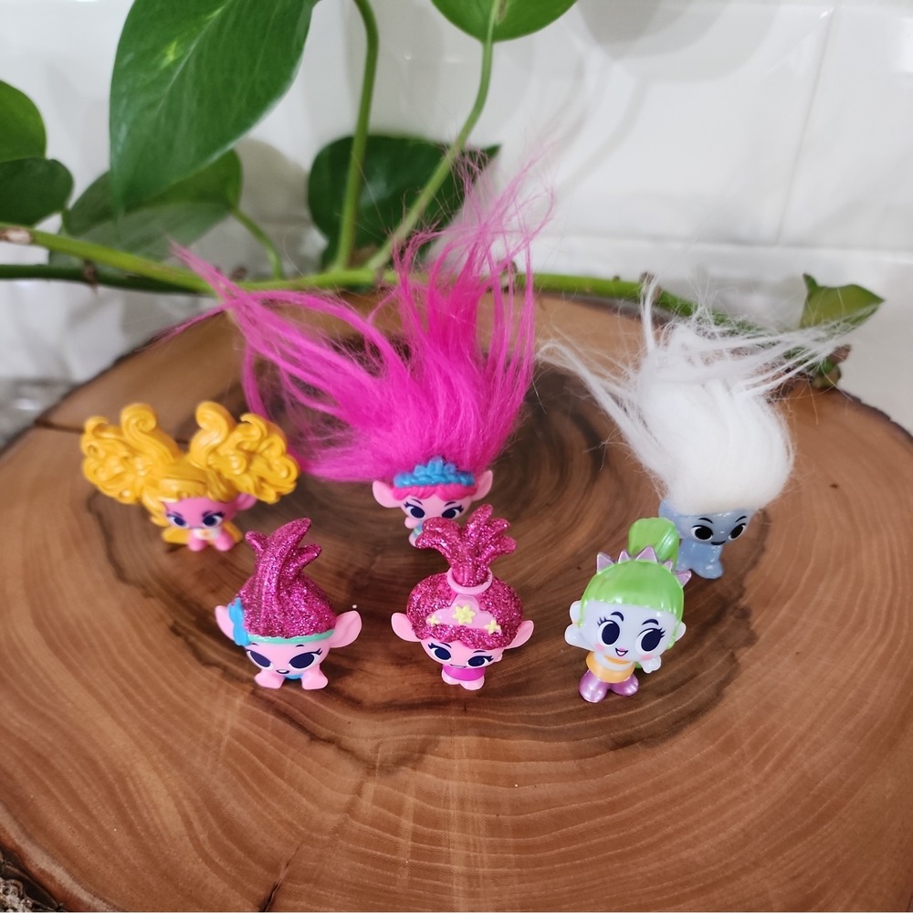 Trolls Band Together Mineez Lot 6 Figures No Duplicates
